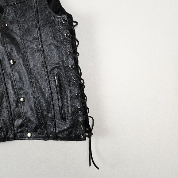 Milwaukee Leather Black Leather Biker Style Vest Snap Front Size 26 - Picture 3 of 6
